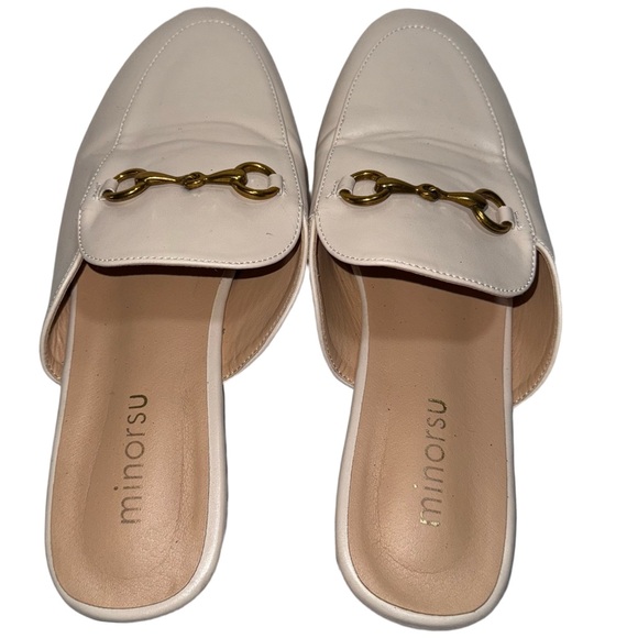 Minorsu Women's Cream Slip-On Mules - Picture 3 of 5